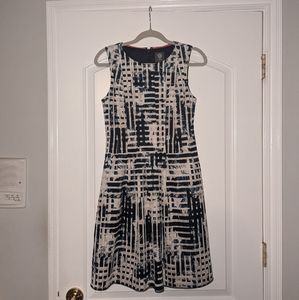 Vince Camuto Black and Cream Printed Midi Dress